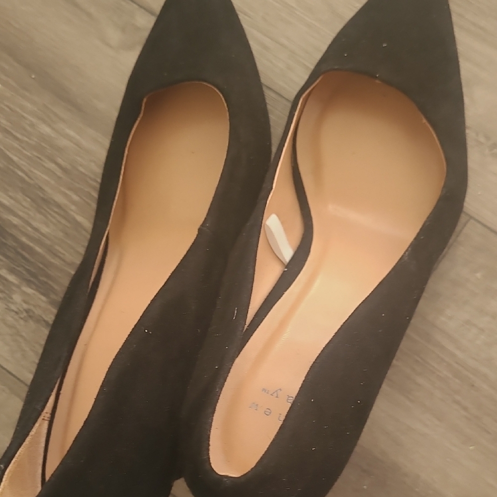 Elegant Black Women's Shoes - Picture 1 of 2
